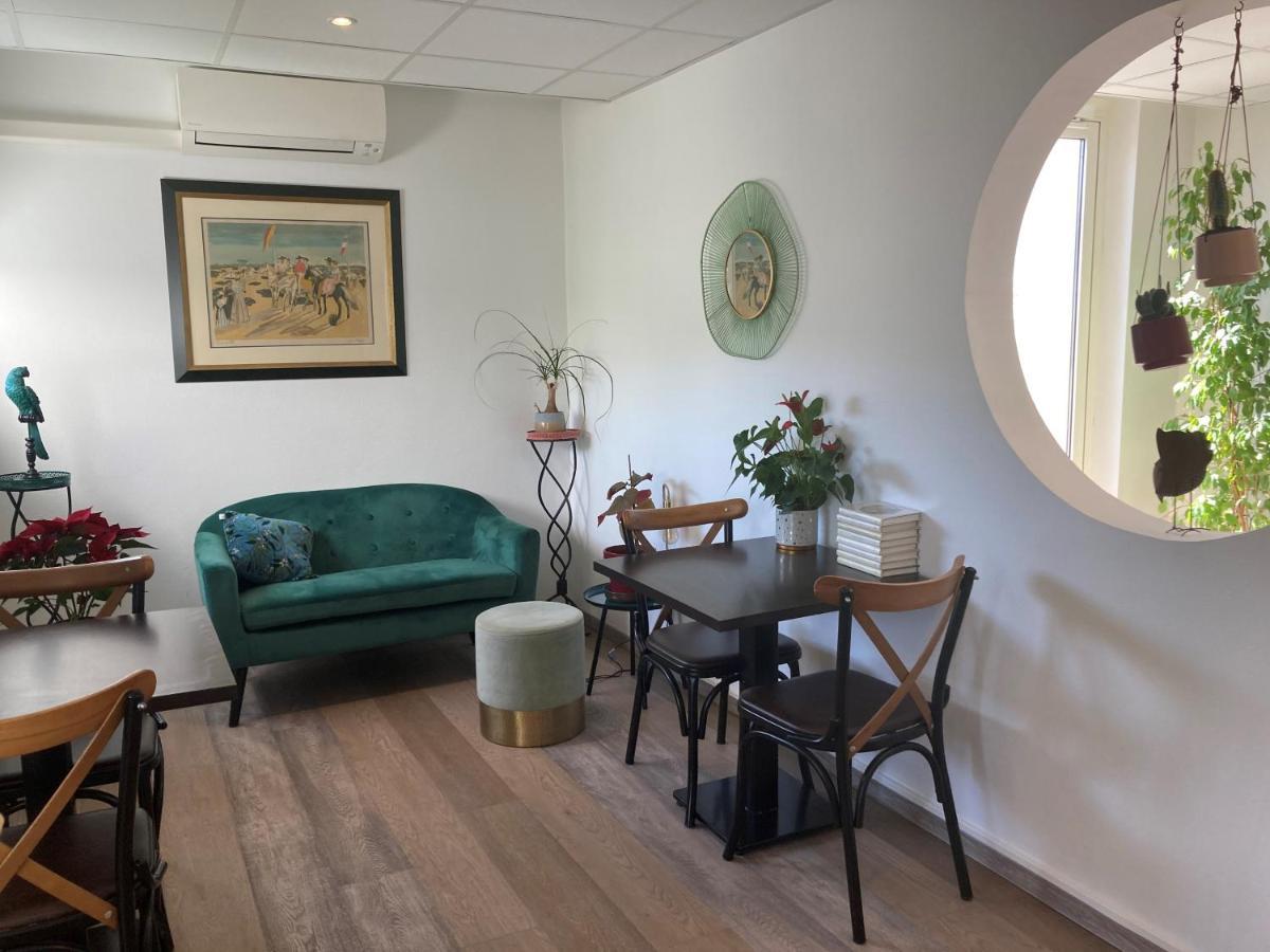 Contact Hotel Marseille Aubagne La Penne-sur-Huveaune Buitenkant foto